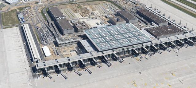 BER aus der Vogelperspektive Foto: Günter Wicker/ Flughafen Berlin-Brandenburg