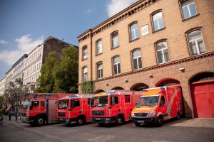 130 Jahre Feuerwehr Prenzlauer Berg : Moderne Einsatz-Fahrzeuge