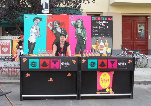 Castingcarree-Festival: Ccktailbar in der Oderberger Strasse