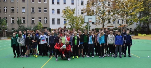 Übergabe des 2. Pausenhof der Käthe-Kollwitz-Oberschule am 17.10.2013 