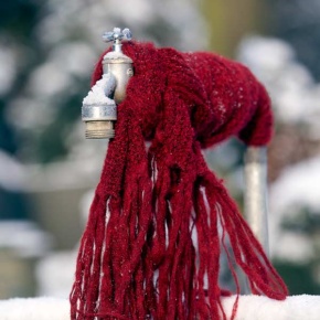 Wasserhahn im Frost