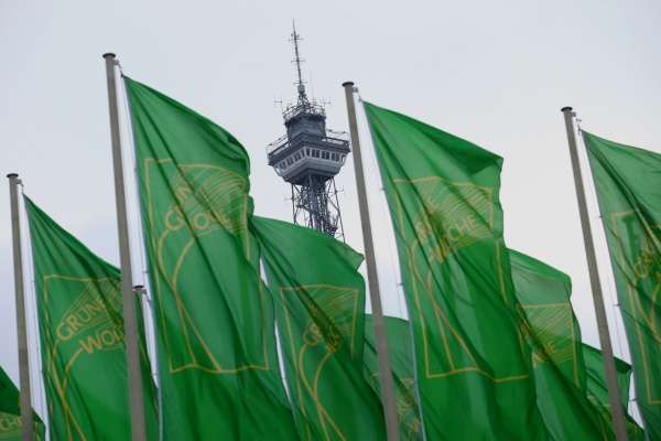 Internationale Grüne Woche 2014 mit Funkturm Internationale Grüne Woche 2014 mit Funkturm