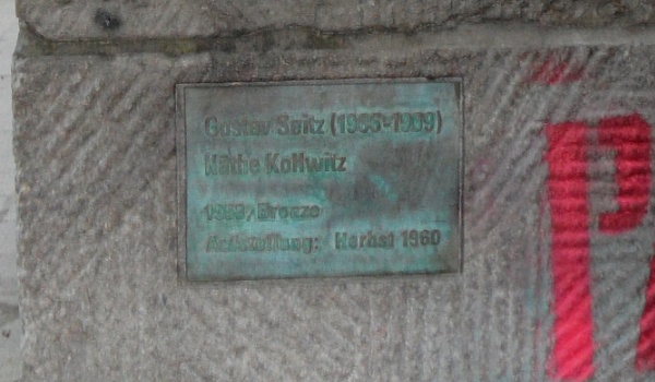 Werktafel am Käthe-Kollwitz-Denkmal