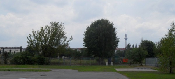 Mauerpark: Blick zum Flohmarkt