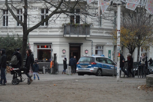 Helmholtzplatz: Polizeieinsatz 4.12.2014