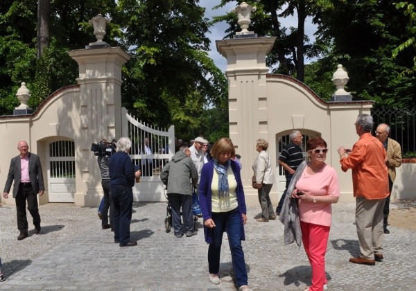 Eröffnung des Schlossparktors in Buch am 25.6.2015