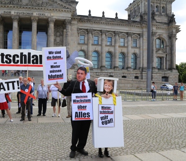 Mieterprotest vor dem Reichstag am 30.6.06.2015