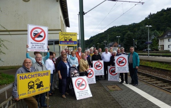 Demo für Nachtfahrverbot in Osterspai am 21.9.2015