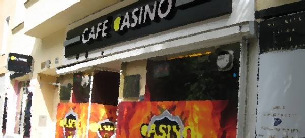 Cafè Casinos von Polizei kontrolliert