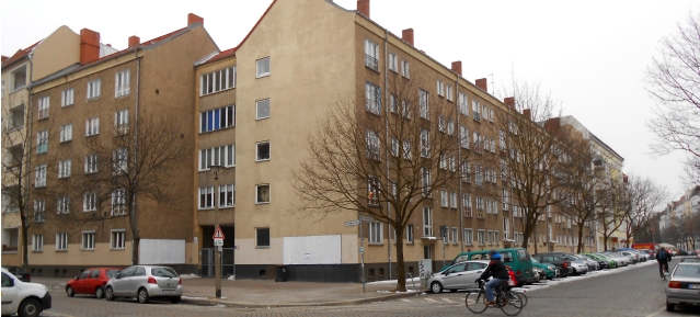 GEWOBAG: Wohnblock Scherenbergstrasse 23 /Erich-Weinert-Str. 32-38