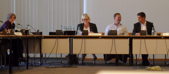 Dialog: Berliner Abgeordnetenhaus am 12.6.2014