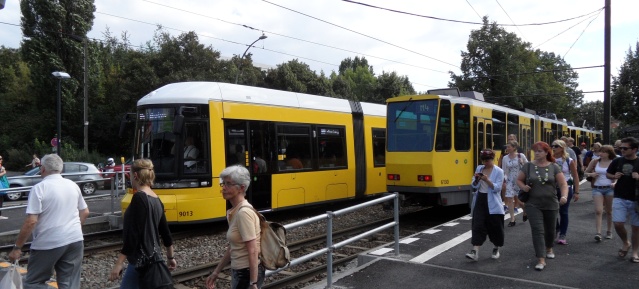 Tramhaltestelle Greifswalder Straße