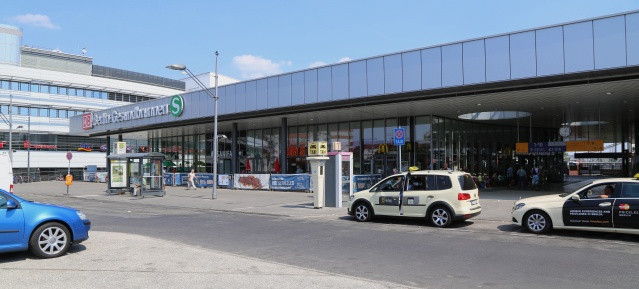 Empfangsgebäude Fern- und Regionalbahnhof Gesundbrunnen