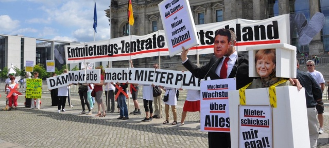 Protestaktion vor dem Bundestag am 30.6.2015