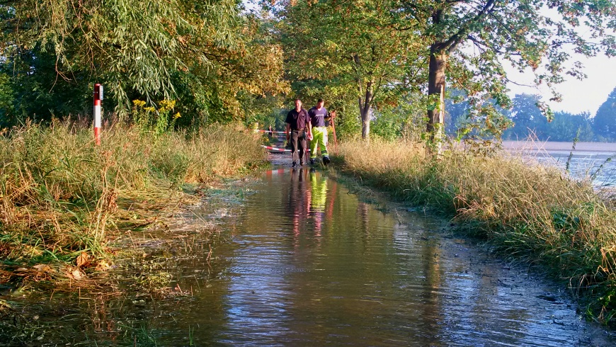 Wasserrohrbruch unter dem Radweg