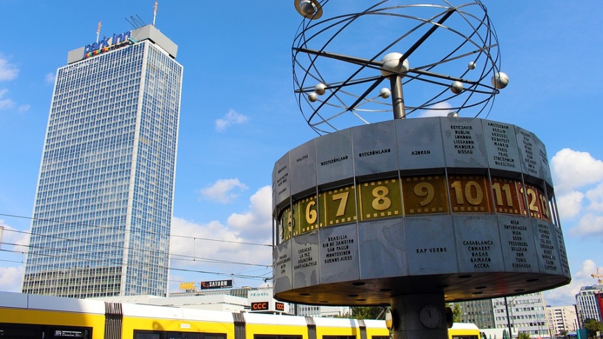 Alexanderplatz mit Park Inn Hotel