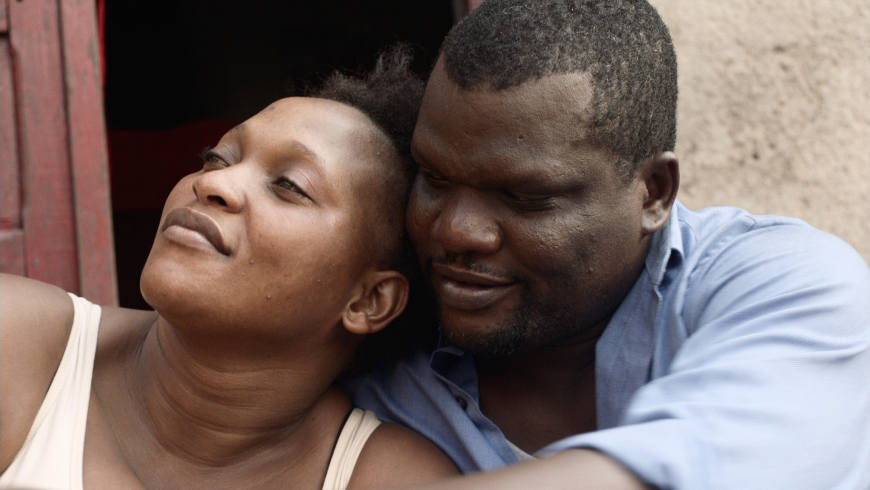 Véro Tshanda Beya, Papi Mpaka in "Félicité" - Regie: Alain Gomis - Foto: © Andolfi