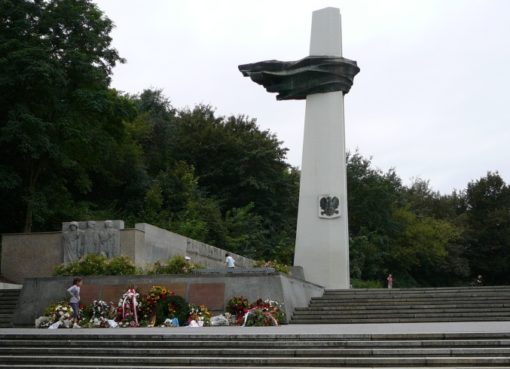 Denkmal im Berliner Volkspark Friedrichshain