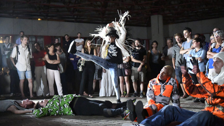 Danse de Nuit - Foto: © Boris Brussey