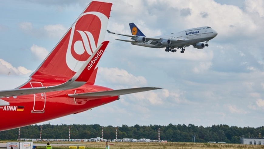 AirBerlin am Boden - Lufthansa hebt ab