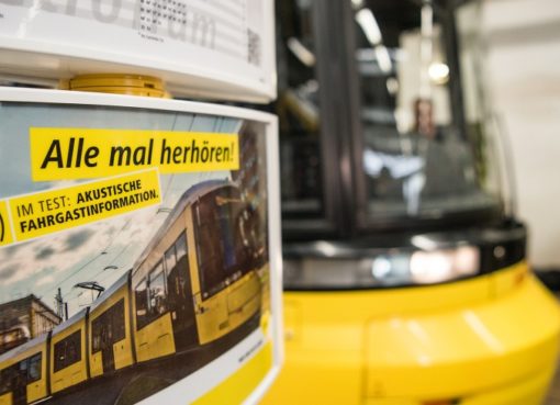 BVG testet akustische Fahrgastinformation