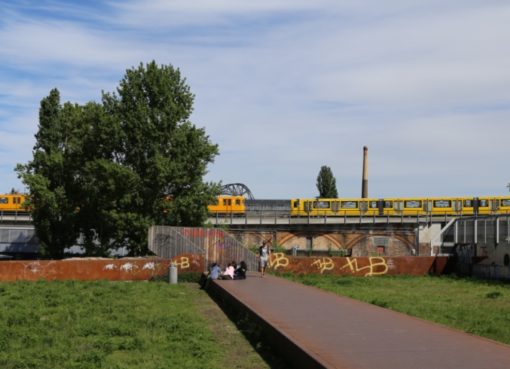 U-Bahnen am Gleisdreieck