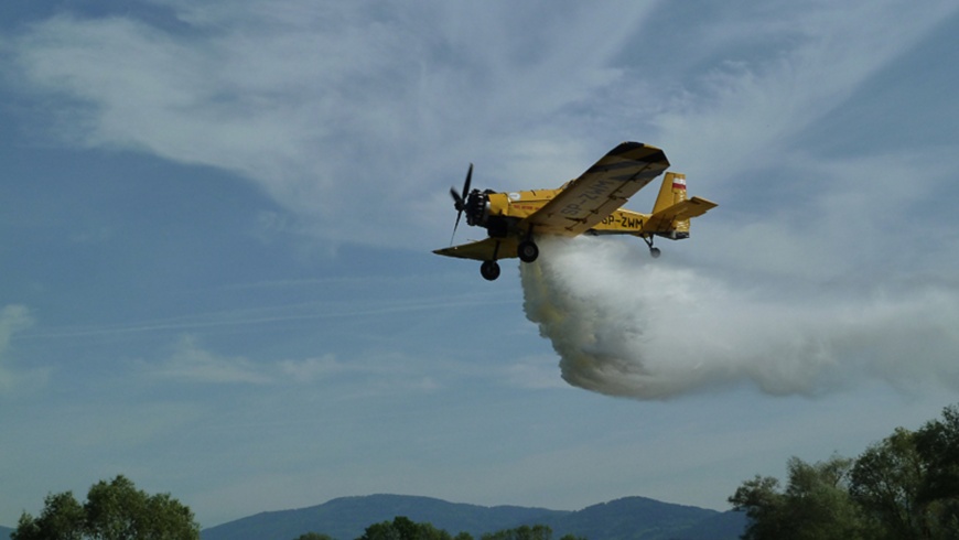 Löschflugzeug vom Typ Dromader PZL M18 B