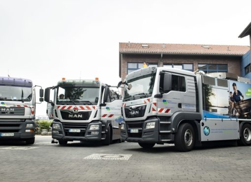 Schwere LKW der Berliner Wasserbetriebe