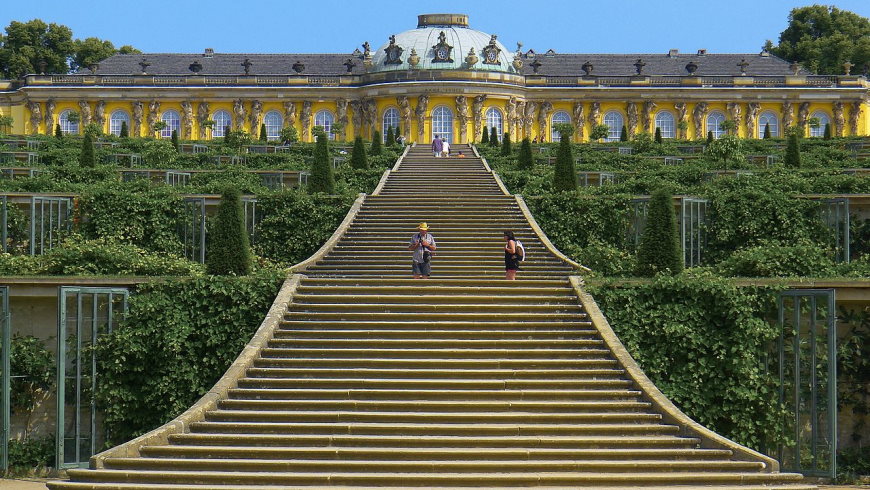 Südseite von Schloß Sanssouci in Potsdam