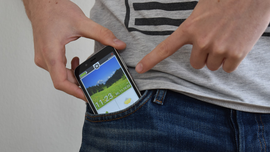 Smartphone - auch für enge Jeans geeignet.