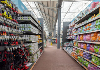 toom Baumarkt mit Heimtierabteilung
